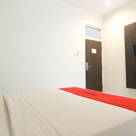 Reddoorz Plus Near Keraton Yogyakarta 2 Hotel Exterior photo