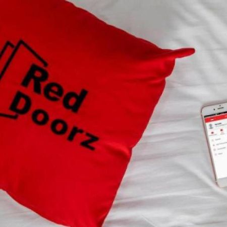 Reddoorz Plus Near Keraton Yogyakarta 2 Hotel Exterior photo