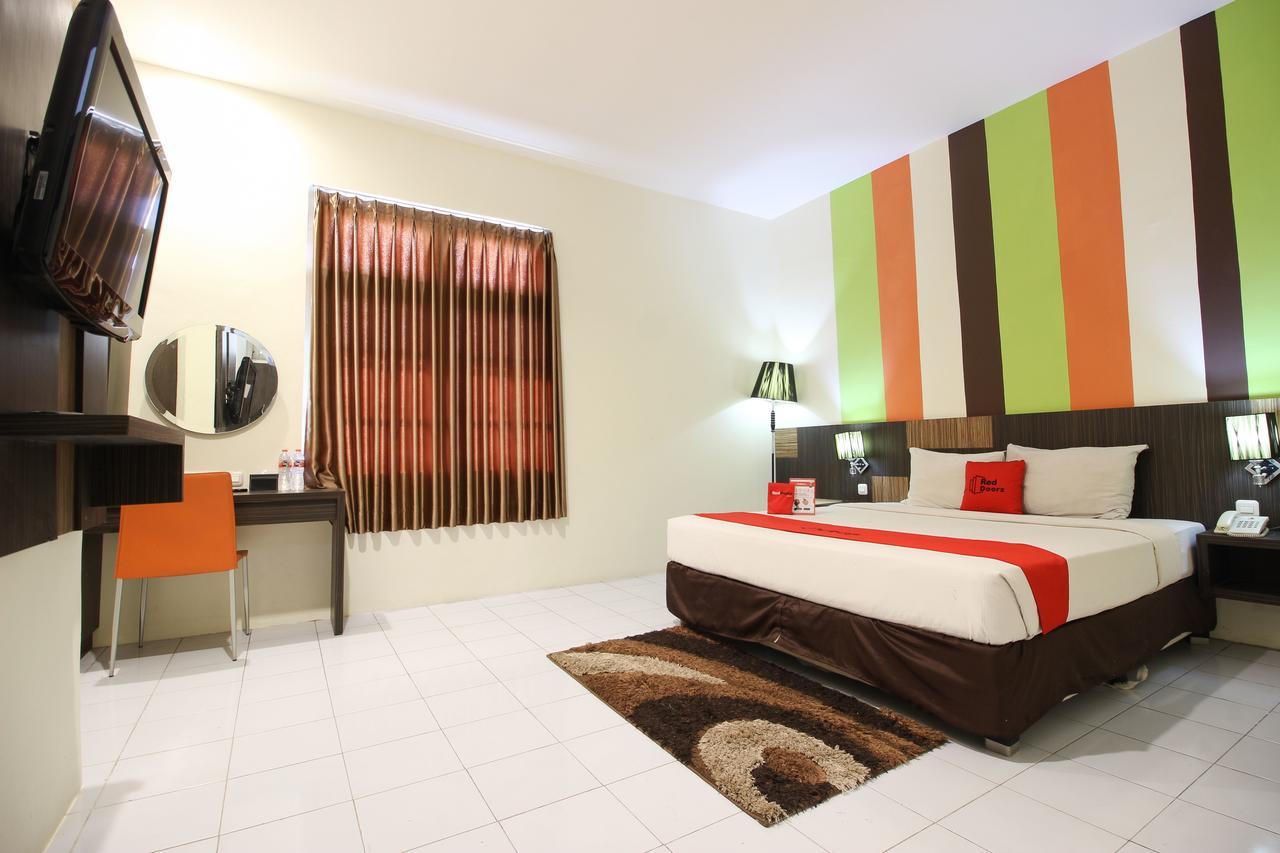 Reddoorz Plus Near Keraton Yogyakarta 2 Hotel Exterior photo