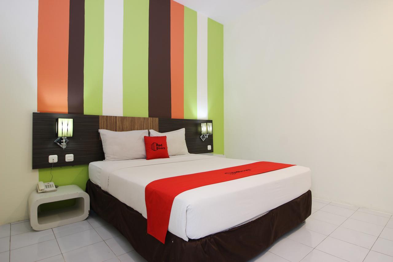 Reddoorz Plus Near Keraton Yogyakarta 2 Hotel Exterior photo