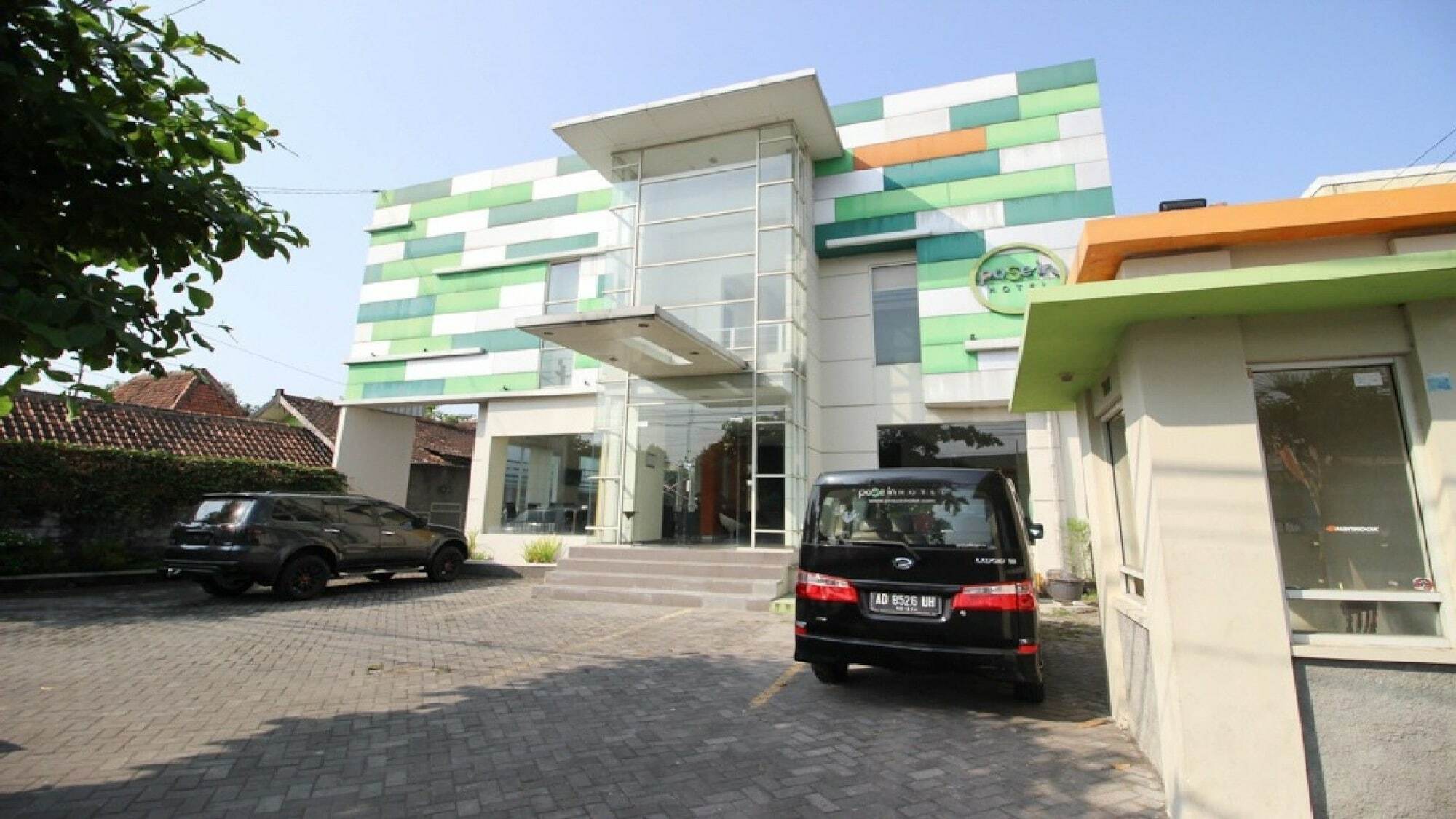 Reddoorz Plus Near Keraton Yogyakarta 2 Hotel Exterior photo